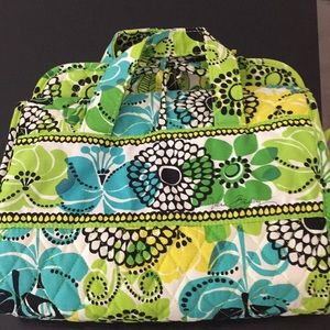 Vera Bradley Limes Up Hanging Travel Organizer